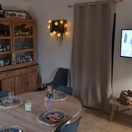 Maison Familiale Spacieuse Avec Piscine à Casa vacanze *