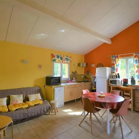 Maison Familiale Spacieuse Avec Piscine à *